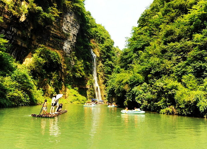 途鴿物流專業(yè)佛山到南寧西鄉(xiāng)塘區(qū)物流公司